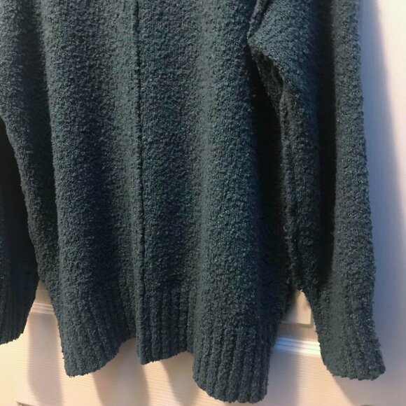 Cute BECOOL Turquoise (Blue/Green)Sweater with Fun Seam Detail on Back & Sleeves - Picture 11 of 13